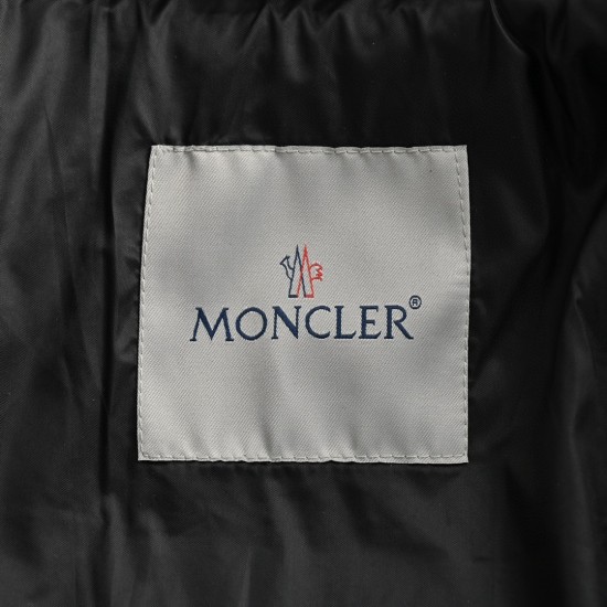 22FW Moncler Madeira Hooded Short Black Navy Long Sleeves Down Jacket